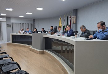 Câmara aprova projeto para custear participação de alunos em competições