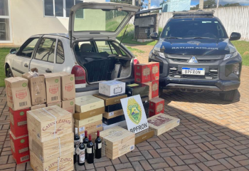 Veículo com vinhos contrabandeados é apreendido em operação conjunta