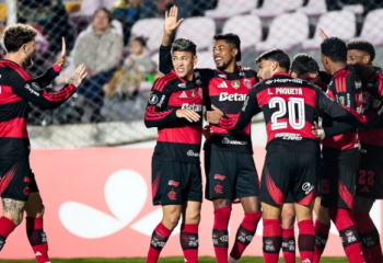 Flamengo vence na altitude e estreia com autoridade na Libertadores