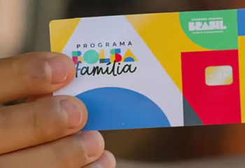 Governo acomoda reajuste do Bolsa Família no orçamento deste ano e eleva estimativa de rombo fiscal