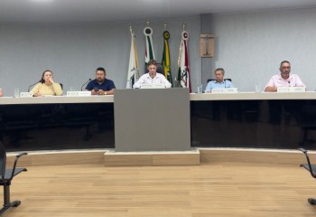 Câmara aprova aumento na taxa de limpeza de terrenos e projeto de Nego Carroceiro sobre pontos de táxi