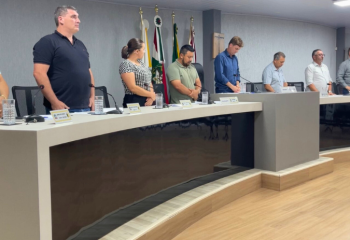 Câmara aprova 10 projetos e destaca investimento em moradias populares