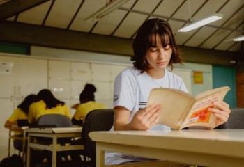 Governo de SC anuncia investimentos em educação e qualificação no Dia do Jovem Trabalhador