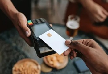 Entenda o que muda com novas regras para o vale-refeição e vale-alimentação