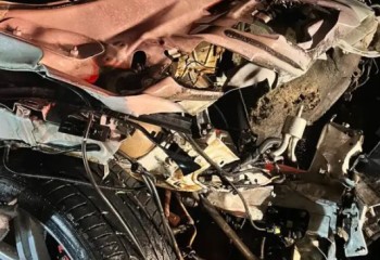 Três pessoas ficam feridas em acidente envolvendo carro e moto na PRC-158