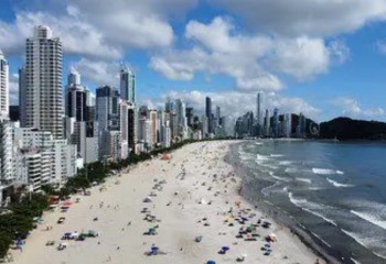 Santa Catarina tem a menor desigualdade de renda do país, afirma IBGE; veja ranking