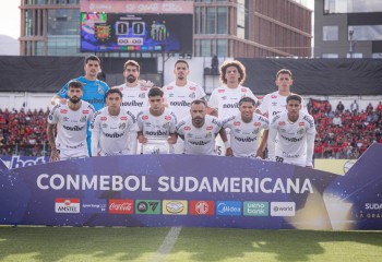 Santos estreia com derrota na Sul-Americana diante do Deportivo Cuenca