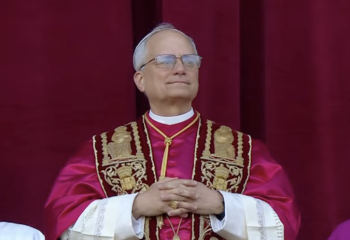 Robert Francis Prevost é o novo papa e escolhe o nome Leão XIV
