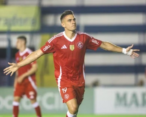 Borré reencontra os gols no Inter em estreia no ano e dá primeiro passo por redenção