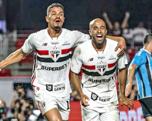 Grêmio é superado pelo São Paulo e amarga derrota no Brasileirão