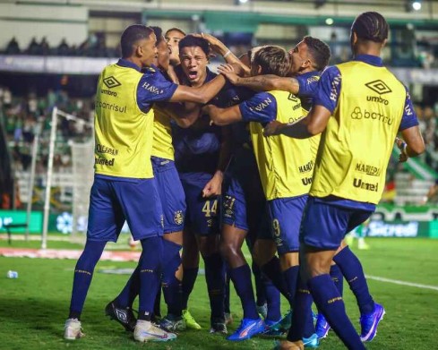 Grêmio elimina Juventude nos pênaltis e decide o Gauchão com o Inter