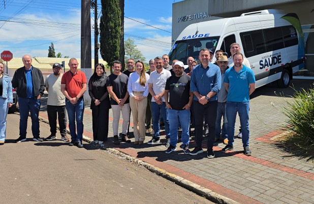 Nova van amplia transporte de pacientes e garante mais acessibilidade na Saúde