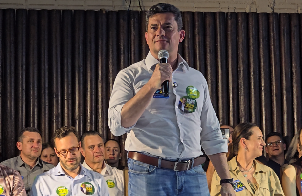 Moro sobe o tom contra Lula durante encontro político no Sudoeste