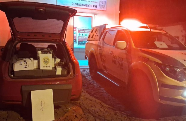 Polícia Militar apreende carro com 45 caixas de vinho argentino