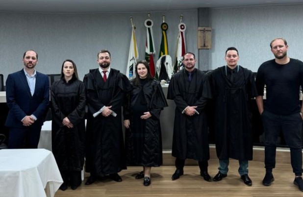 Acusados de homicídio triplamente qualificado, são condenados a 16 anos de prisão