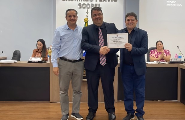 Nelson Pagno Moreira ‘Bugrão’ recebe moção de aplausos por atuação em projetos sociais