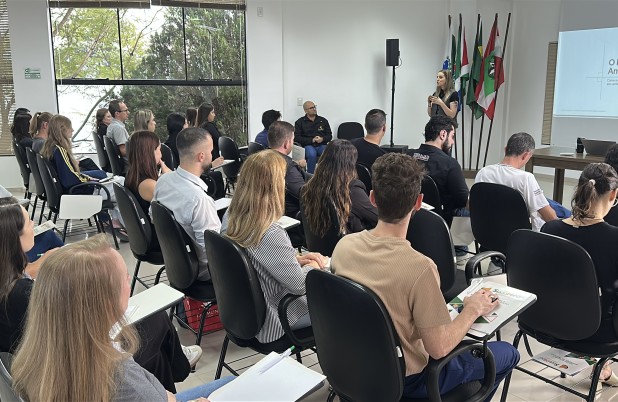 Palestra sobre NR-01 destaca saúde mental e segurança no trabalho