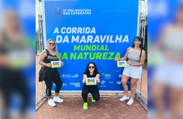 Atletas de Barracão e Dionísio Cerqueira participam da 16ª Meia Maratona das Cataratas