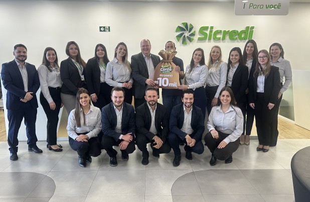 Áureo da Silva Figueiro é contemplado com R$ 10 mil em campanha do Sicredi