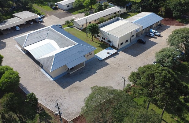 Investimento fortalece estrutura do 36º BPM/Fron com pavimentação em pavers no pátio da unidade