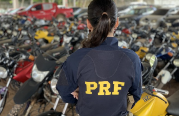 PRF realiza leilão com mais de 1,3 mil veículos