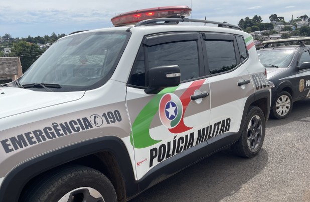 Após furto em escola, PM localiza celulares e encaminha três suspeitos à Polícia Civil