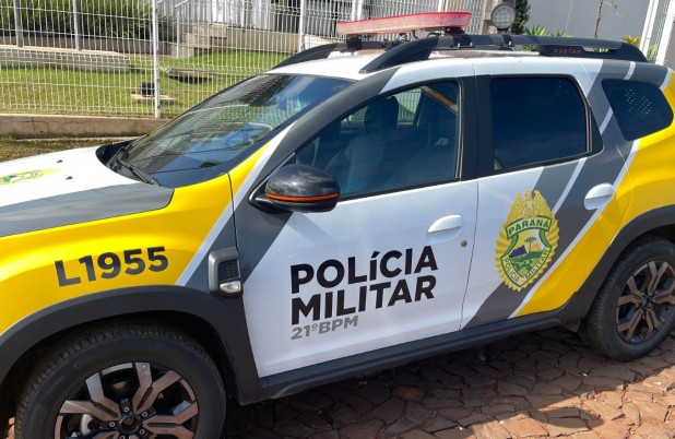 Casal é agredido e amarrado durante assalto dentro de casa