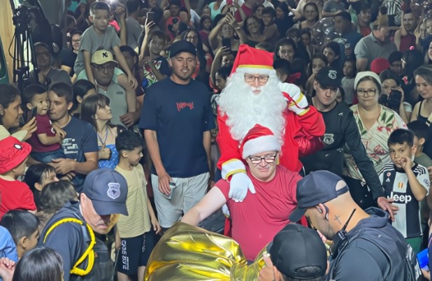 Município celebra 29 anos com festa, sorteios e acendimento das luzes