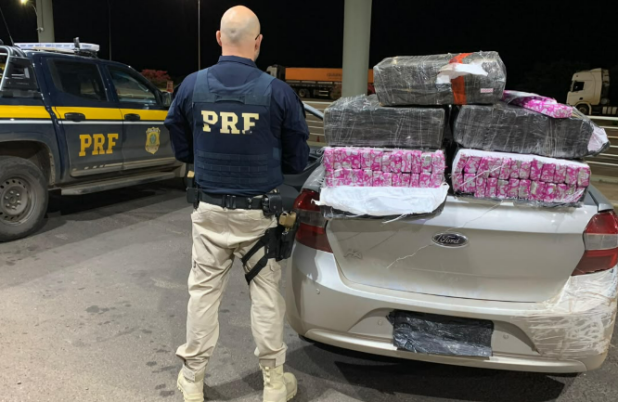 PRF apreende 100 quilos de maconha durante fiscalização na BR-163