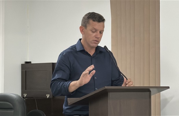 Fernando Lara é empossado como vereador por 30 dias
