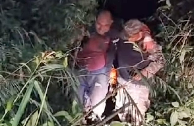 Homem é encontrado vivo após passar vários dias perdido em mata na Argentina