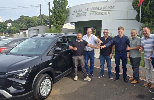 Câmara de Vereadores adquire novo veículo oficial