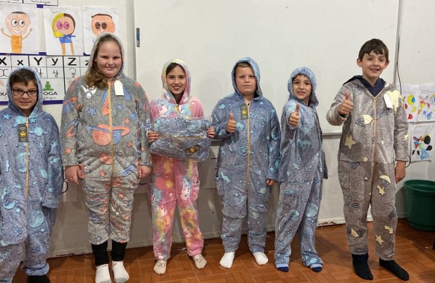 Educação recebe doação de agasalhos para alunos da rede municipal