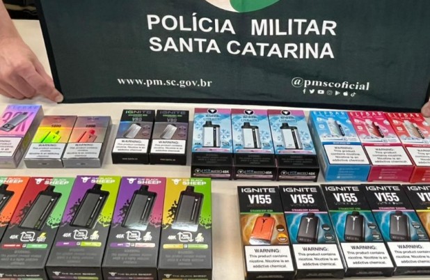 Polícia Militar apreende cigarros eletrônicos de contrabando na BR-163