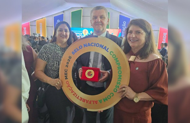 Município conquista Selo Ouro em Alfabetização pelo segundo ano consecutivo e se consolida como referência educacional