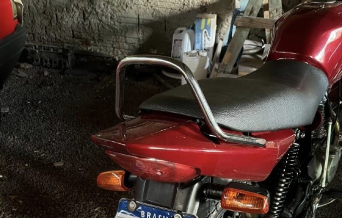 Adolescente é apreendido após fuga de moto e direção perigosa entre SC e PR