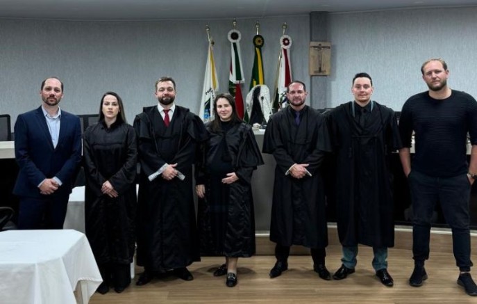 Acusados de homicídio triplamente qualificado, são condenados a 16 anos de prisão