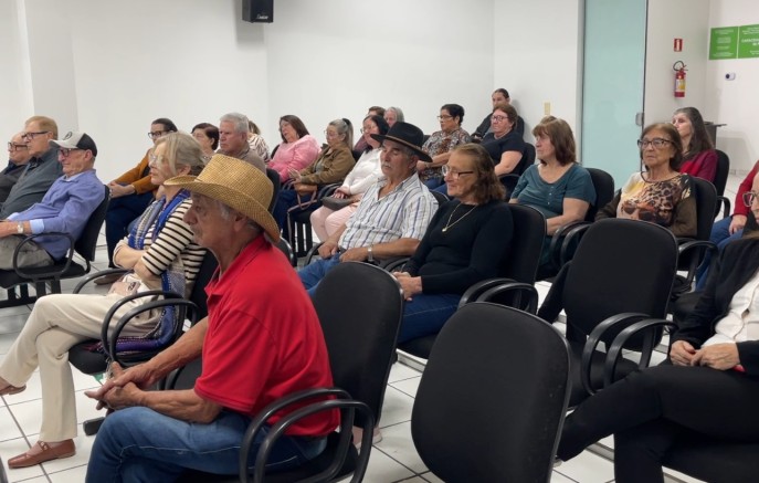 Vereadores aprovam projeto que declara Clube de Idosos Raio de Luz de utilidade pública