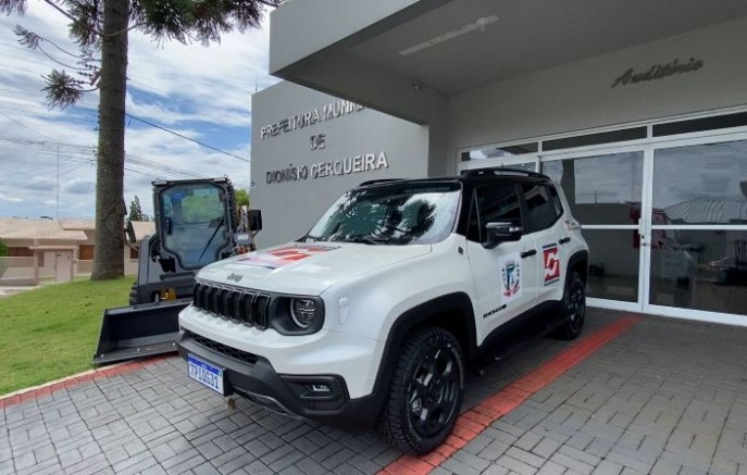 Município recebe veículo 4x4 para reforçar estrutura da Defesa Civil