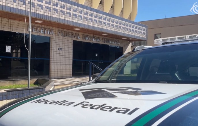 Receita Federal abre propostas para leilão com veículos, máquinas e sucatas na região