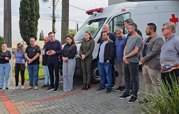 Dionísio Cerqueira adquire nova ambulância com investimento de R$ 414 mil