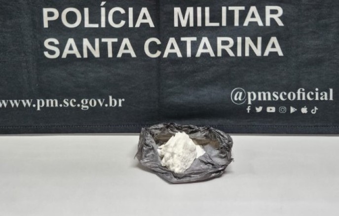 Dois homens são presos com pasta base de cocaína na BR-163