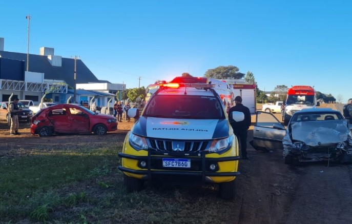 Ao acessar a BR, veículo é atingido na lateral e homem morre na hora