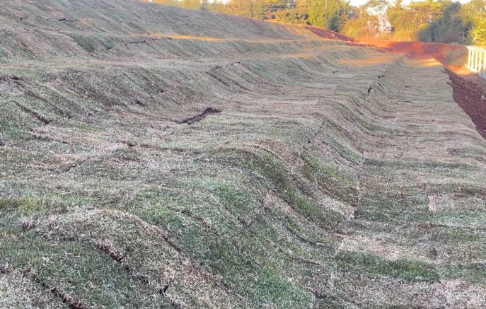 Distrito de Idamar investe em melhorias no campo de futebol com recursos próprios