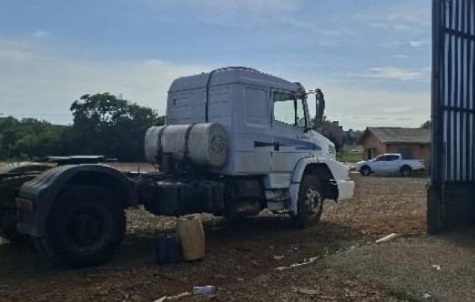 Caminhão é furtado e recuperado após ser abandonado às margens da BR-163