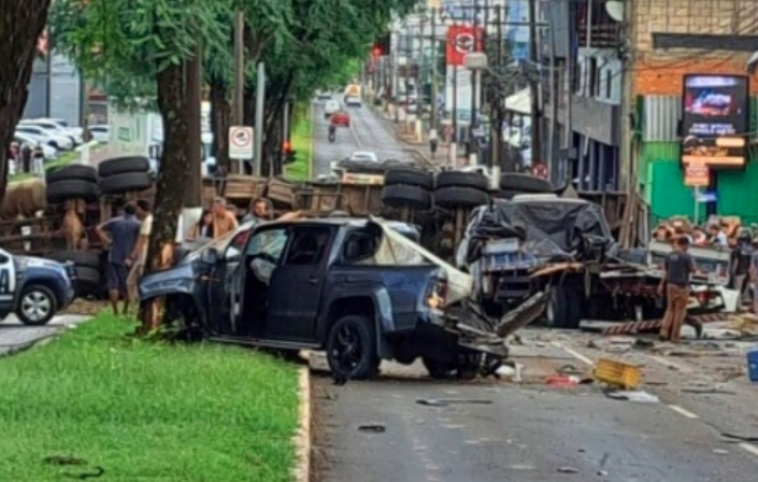 Motorista vira réu por 20 tentativas de homicídio após acidente com 12 veículos