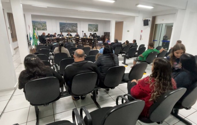 Câmara aprova reforma da Igreja São José, asfaltamento no Copasa e recursos para a saúde