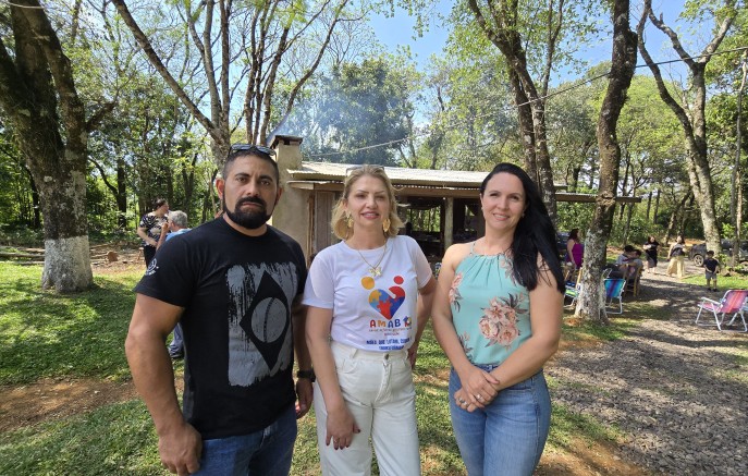 AMAB Acolhe reúne famílias e celebra um ano de atuação