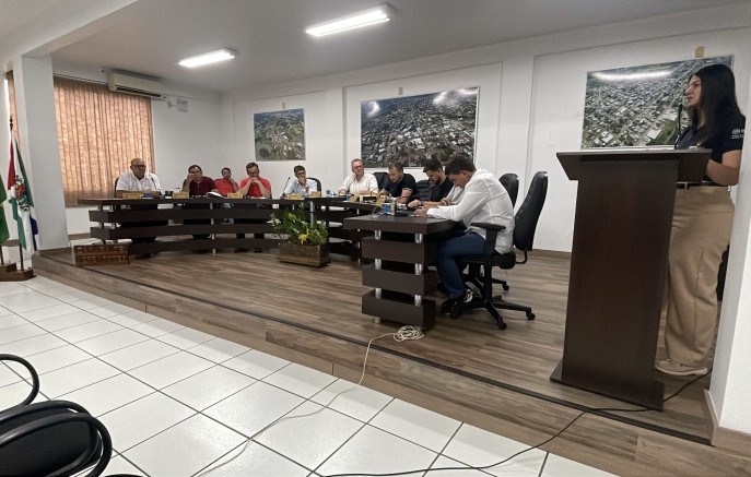 Câmara aprova utilidade pública para Associação dos Recicladores da Fronteira e debate BR-163