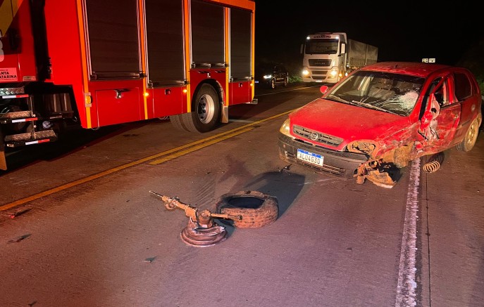 Homem pega veículo do patrão sem autorização e se envolve em acidente na BR-163